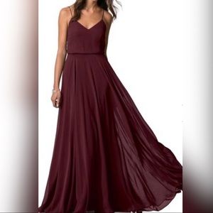 Jenny Yoo "Inesse" V-Neck Spaghetti Strap Gown